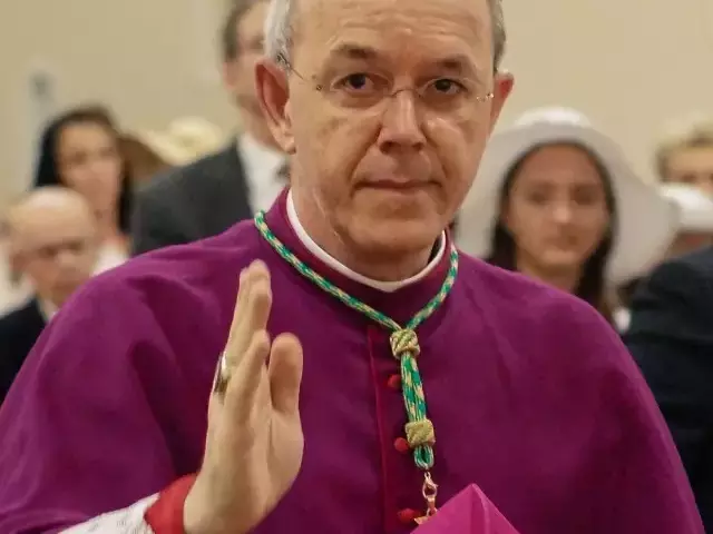 Vyskupas Athanasius Schneider (fssp.com nuotr.)