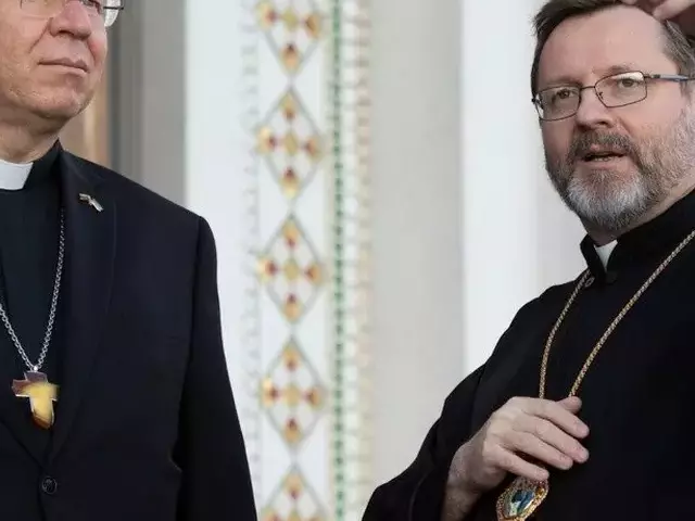 Vilniaus arkivyskupas Gintaras Gru\u0161as ir Ukrainos graik\u0173 apeig\u0173 katalik\u0173 didysis arkivyskupas Sviatoslavas \u0160ev\u010dukas (ugcc.ua)